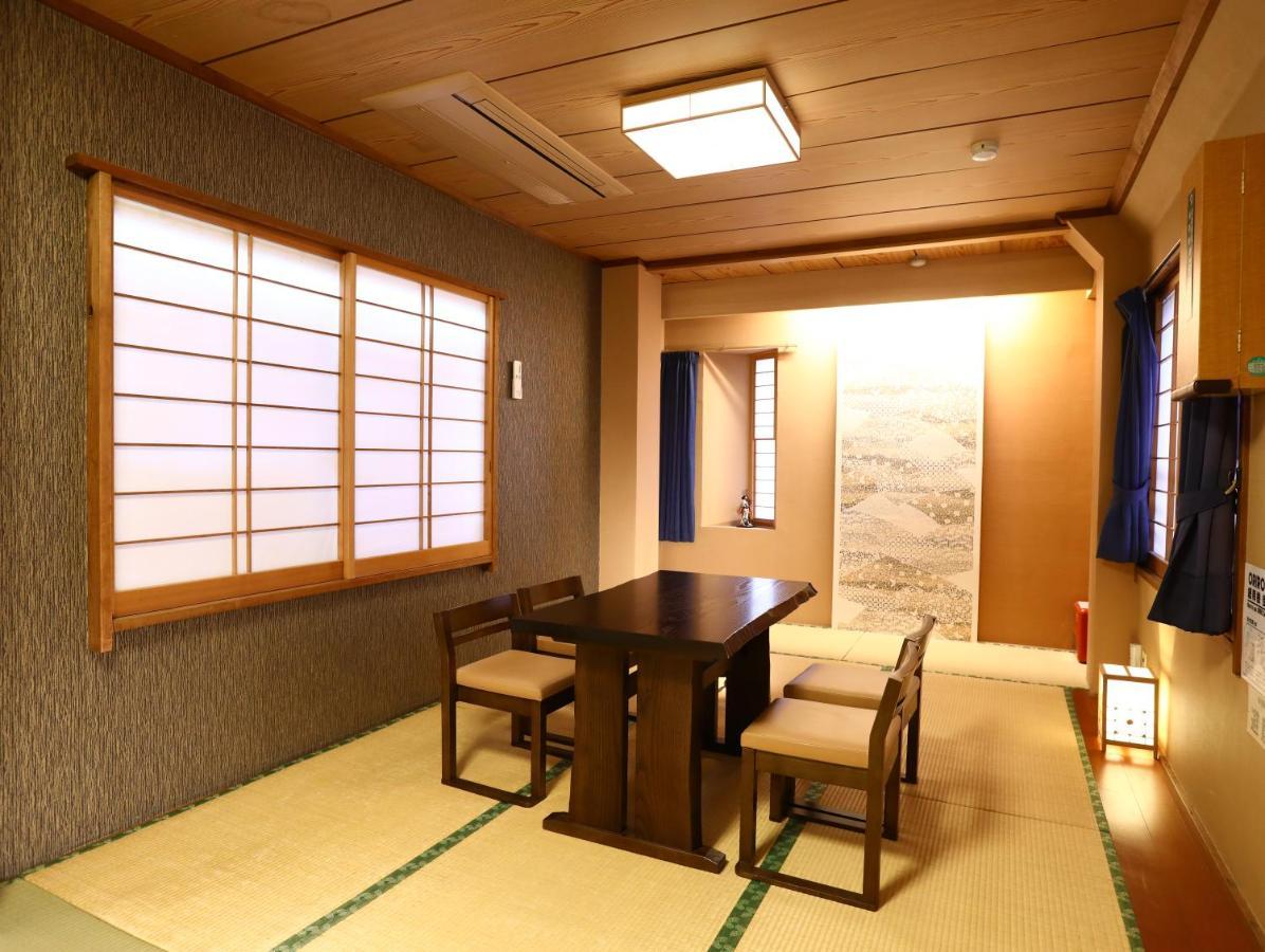 Kamogawa Asakusa 3* Tokio
